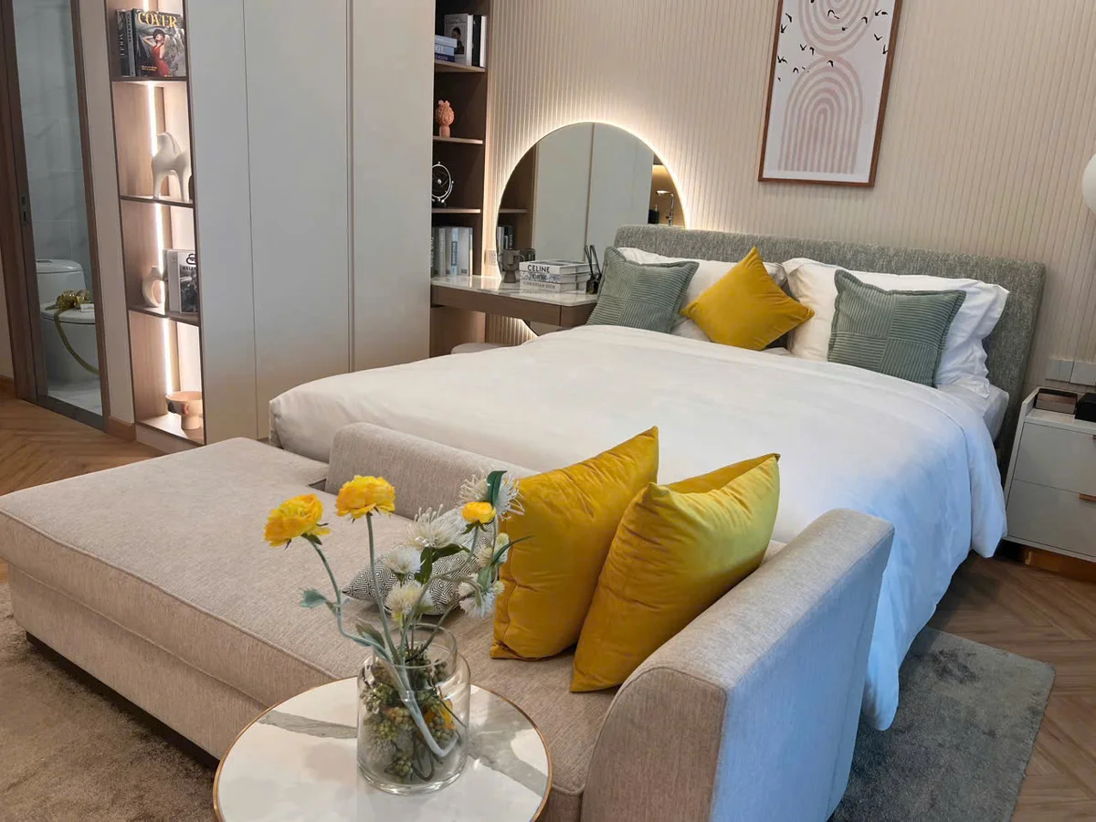 Khu vực giường ngủ và sofa Sun Symphony 2