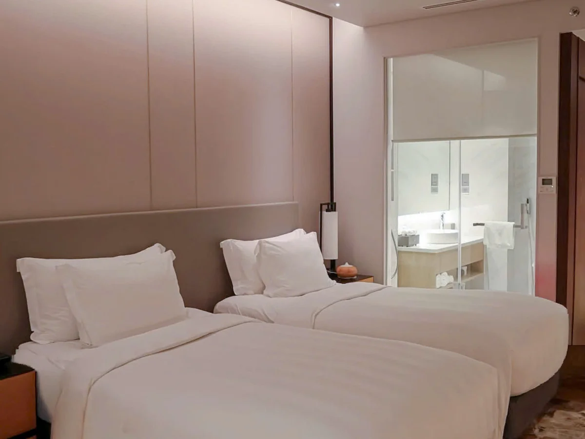 Phòng ngủ và khu vực bathroom en-suite